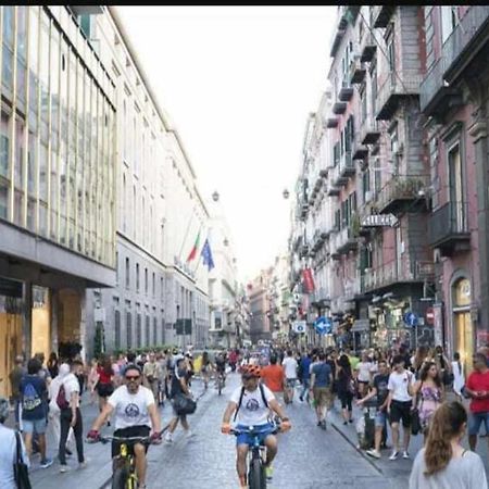 I Tre Re Via Toledo Napoli Dış mekan fotoğraf