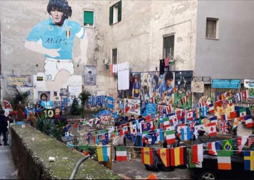 I Tre Re Via Toledo Napoli Dış mekan fotoğraf