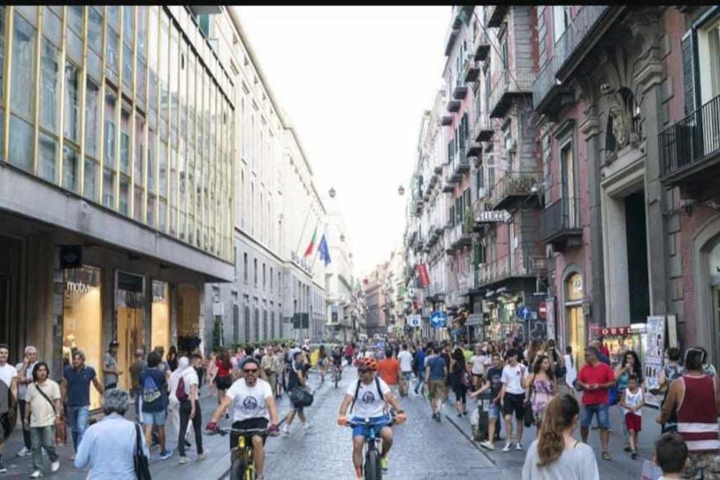 I Tre Re Via Toledo Napoli Dış mekan fotoğraf